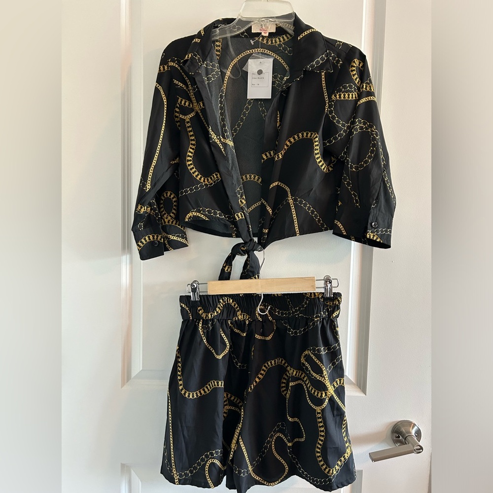 GIRL SOUL • Black & Gold Shirt & Short
Set • Medium